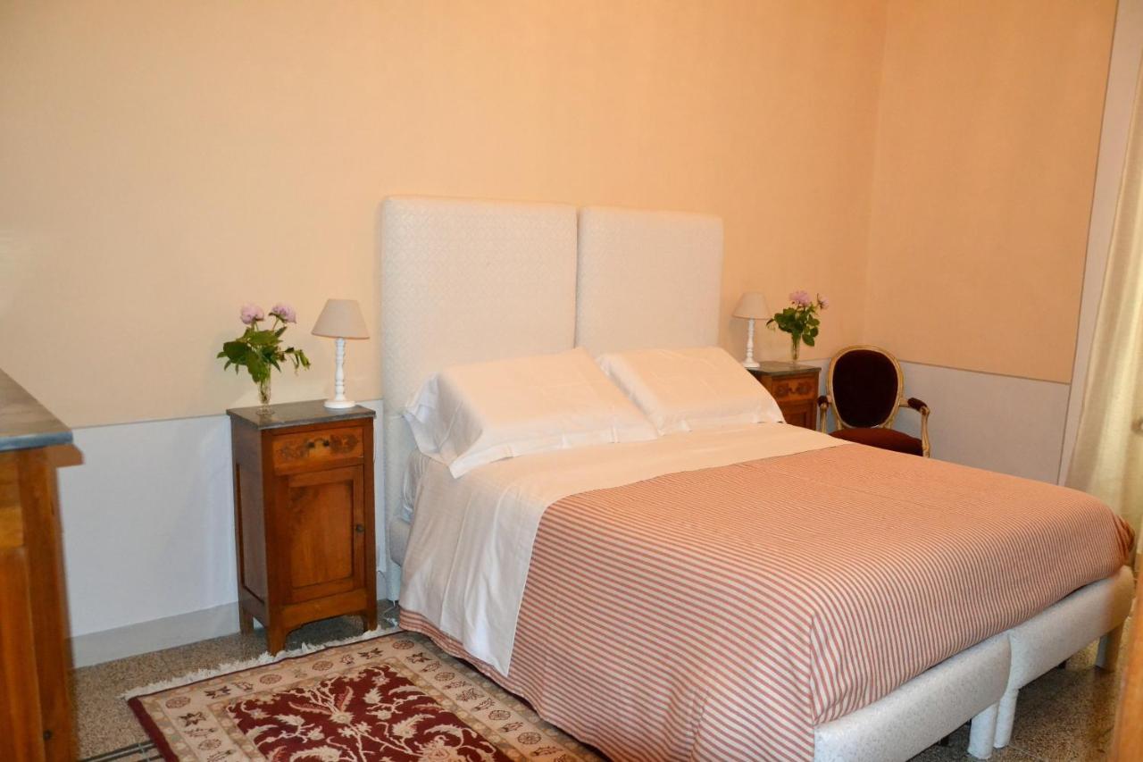 Palazzo Lauri Spoleto Apartment Luaran gambar