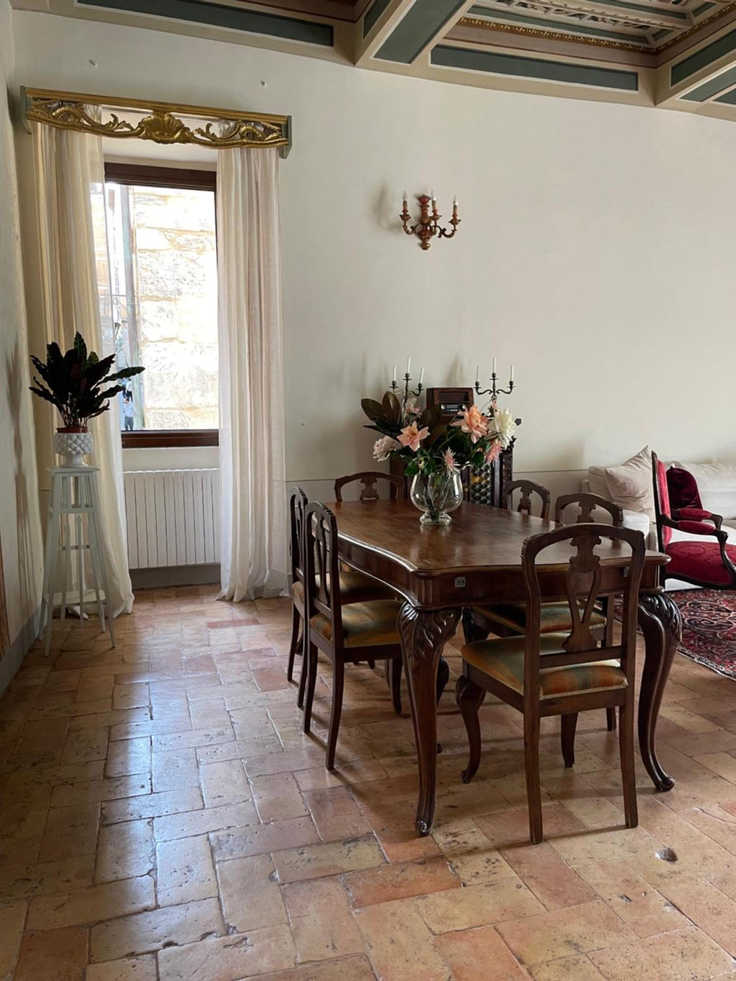 Palazzo Lauri Spoleto Apartment Luaran gambar