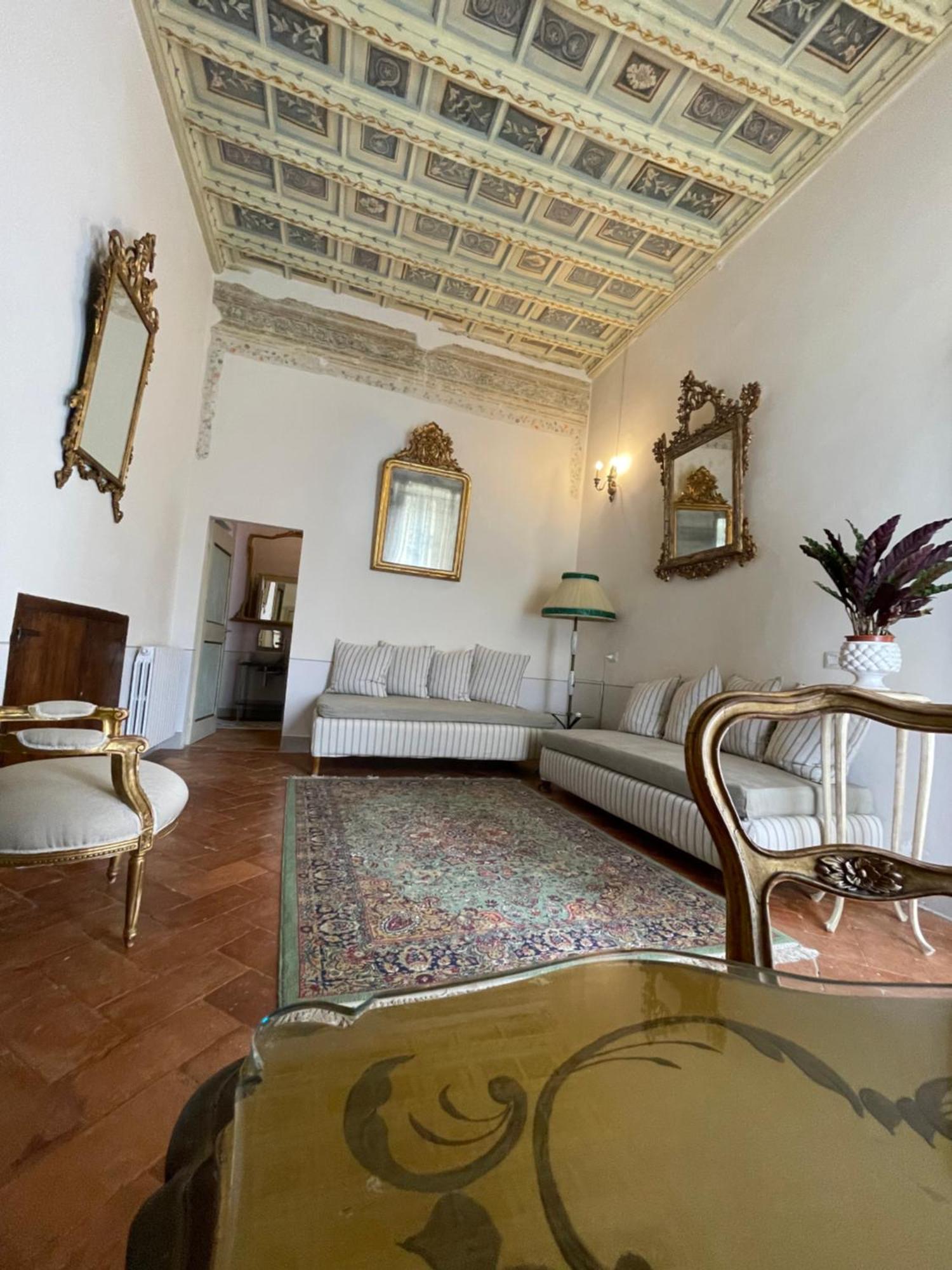 Palazzo Lauri Spoleto Apartment Luaran gambar