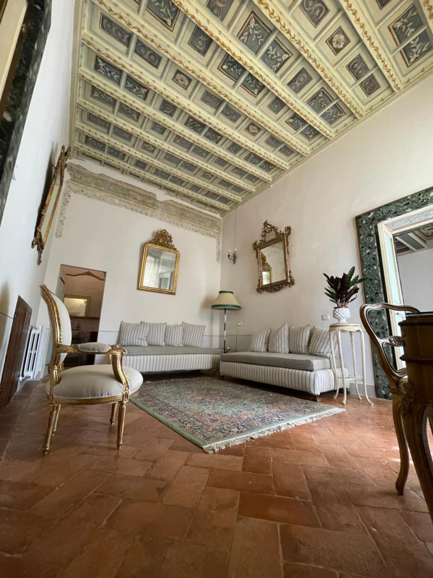 Palazzo Lauri Spoleto Apartment Luaran gambar
